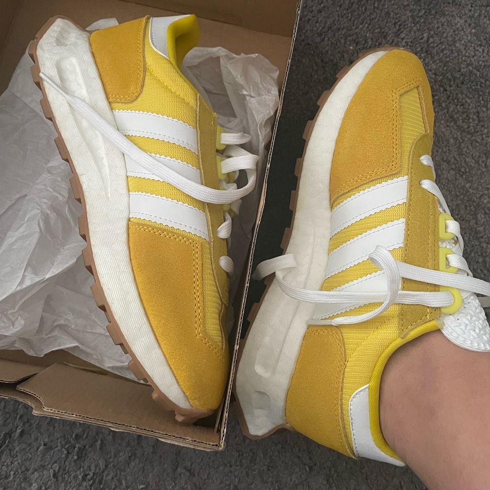 NWOT Adidas Retropy E5 Rare Hazy Yellow Size 6